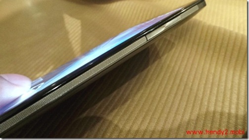 htc-butterfly-s20130815_202023