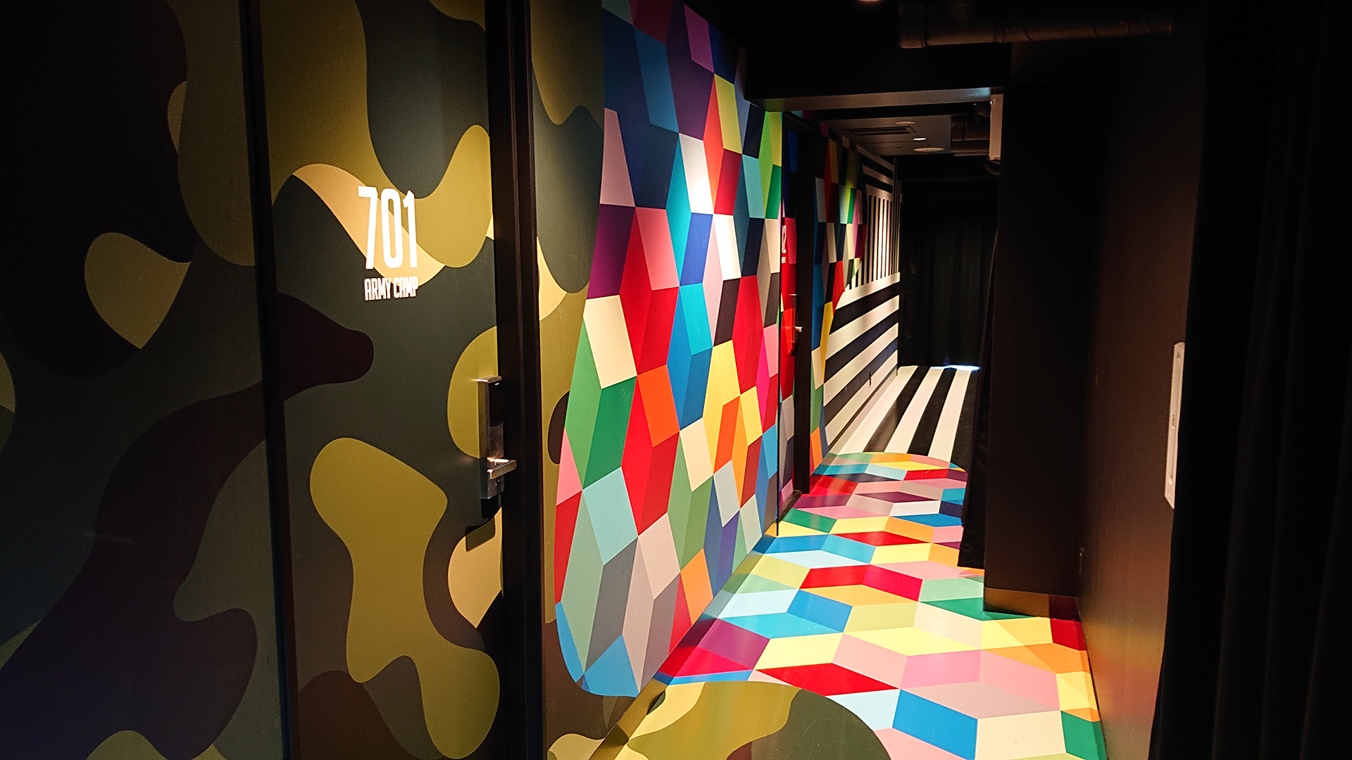 e-ZONe Cyber ​​​​Space