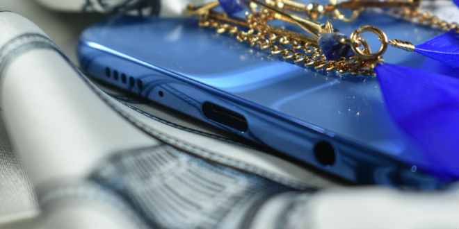 Samsung Galaxy A30