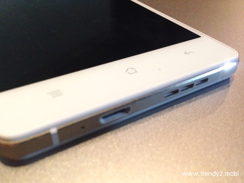 oppo-r1-Photo 31-1-57 20 34 24